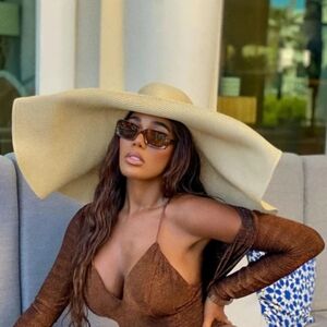 Fashion Nova S9 Extra Oversize Floppy Hat